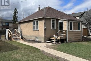 Detached House for Sale, 250 6th Avenue Ne, Swift Current, SK