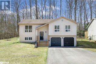 Detached House for Sale, 19 Sugarbush Road, Coldwater, ON