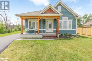 Detached House for Sale, 74 Robert Street S, Wasaga Beach, ON