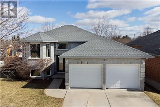 Detached House for Sale, 549 Harris Circle, Strathroy, ON