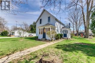 Detached House for Sale, 385 Elm Street W, Bothwell, ON