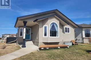 House for Sale, 2 Taylor Drive, Lacombe, AB