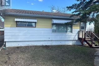 Bungalow for Sale, 821 Main Street S, Moose Jaw, SK