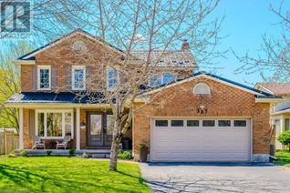 Detached House for Sale, 381 Strawberry Crescent, Waterloo, ON