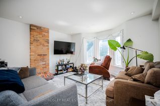 Freehold Townhouse for Rent, 2 Parr St #Upper, Toronto, ON