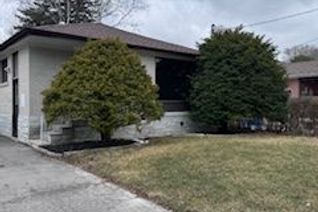 Bungalow for Rent, 49 Child Dr #Upper, Aurora, ON