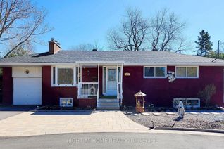 Bungalow for Sale, 107 Howard Rd, Newmarket, ON