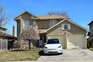 Detached House for Rent, 187 Willow Lane #Main, Newmarket, ON