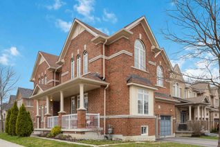 Detached House for Sale, 1046 Blackhall Cres, Newmarket, ON