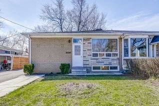 Semi-Detached House for Sale, 307 Axminster Dr, Richmond Hill, ON