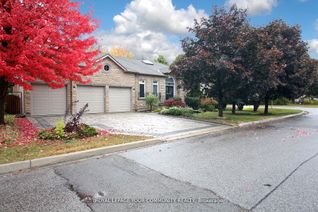Detached House for Sale, 190 Lawrence Ave, Richmond Hill, ON