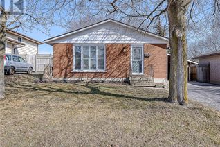 Detached House for Sale, 157 East Park Drive, Woodstock, ON