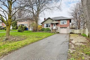 Detached House for Sale, 68 Fenn Ave, Toronto, ON
