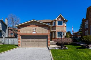 Detached House for Sale, 249 Mossbrook Sq, Pickering, ON