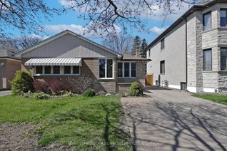 Detached House for Rent, 401 Centre St E, Richmond Hill, ON