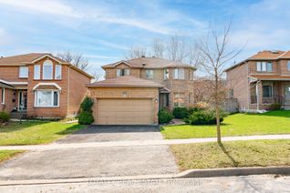 Detached House for Sale, 24 Neelands St, Barrie, ON