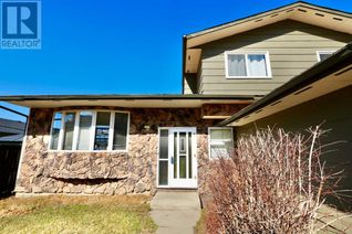 Detached House for Sale, 7210 100 Street, Peace River, AB
