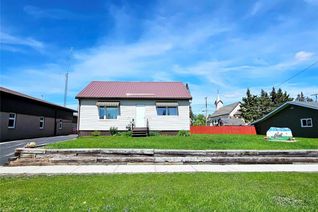 Detached House for Sale, 206 Wells Avenue E, Langenburg, SK
