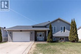 Raised Ranch-Style House for Sale, 5 Winfield Street, Petawawa, ON