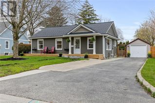 Detached House for Sale, 17 Treelawn Avenue, Aylmer, ON