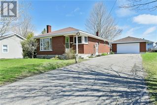 Bungalow for Sale, 70 Charles Street, Arnprior, ON