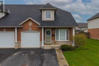 Freehold Townhouse for Sale, 425 Autumn Crescent, Welland, ON