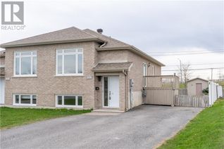 Semi-Detached House for Sale, 1336 Arba Court, Cornwall, ON