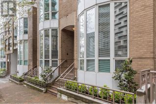 Condo Townhouse for Sale, 1501 Howe Street #T19, Vancouver, BC