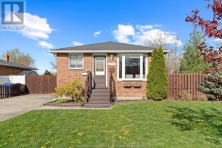 Detached House for Sale, 2972 Grandview Street, Windsor, ON