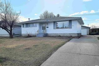 Bungalow for Sale, 1082 Moyer Dr, Sherwood Park, AB