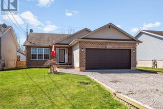 Detached House for Sale, 901 Dominion Road, Fort Erie, ON