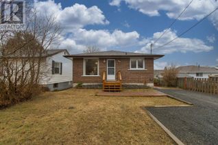Detached House for Sale, 708 Leslie Ave, Thunder Bay, ON