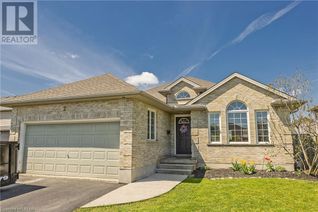Detached House for Sale, 22 Edgewell Crescent, St. Thomas, ON