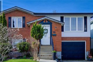 Detached House for Sale, 92 Covington Crescent, Kitchener, ON