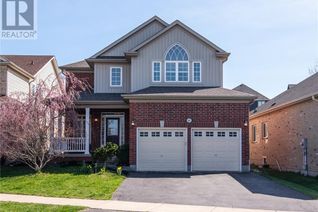 Detached House for Sale, 462 Robert Ferrie Drive, Kitchener, ON