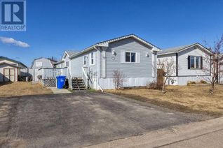 Detached House for Sale, 116 Mckinlay Crescent, Fort McMurray, AB