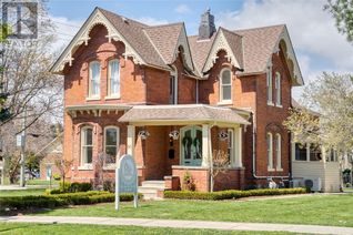 Detached House for Sale, 90 Main Street East, Kingsville, ON
