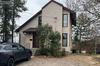 Detached House for Sale, 401 Hebert St, Thunder Bay, ON