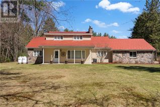 Detached House for Sale, 686 Airport Road, Petawawa, ON