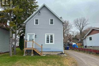 Detached House for Sale, 102 Katherine St, Temiskaming Shores, ON