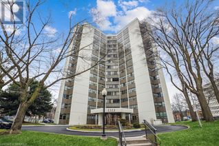 Condo Apartment for Sale, 2323 Confederation Parkway Unit# 505, Mississauga, ON