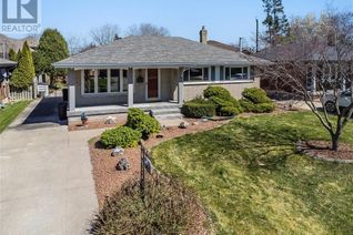 Detached House for Sale, 542 Bertha Avenue, Windsor, ON