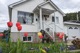 Detached House for Sale, 164 Crescent Street, Castlegar, BC