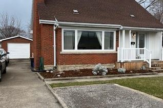 Detached House for Rent, 21 Meadowvale Drive, St. Catharines, ON