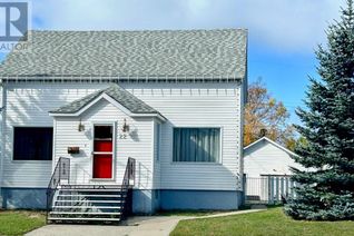 Detached House for Sale, 22 Stevens Ave, Marathon, ON