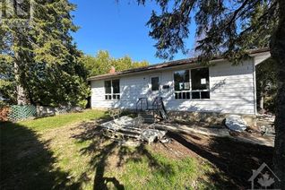 Detached House for Sale, 34 Laroche Crescent, Petawawa, ON