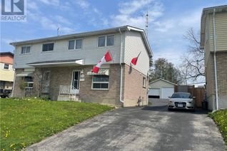 Semi-Detached House for Sale, 383 Odlum Drive, Woodstock, ON