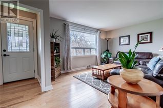 Detached House for Sale, 8802 Drake Avenue, Niagara Falls, ON