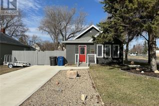 Bungalow for Sale, 739 6th Street, Humboldt, SK