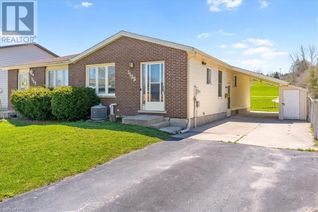 Semi-Detached House for Sale, 1135 12th Street E, Owen Sound, ON